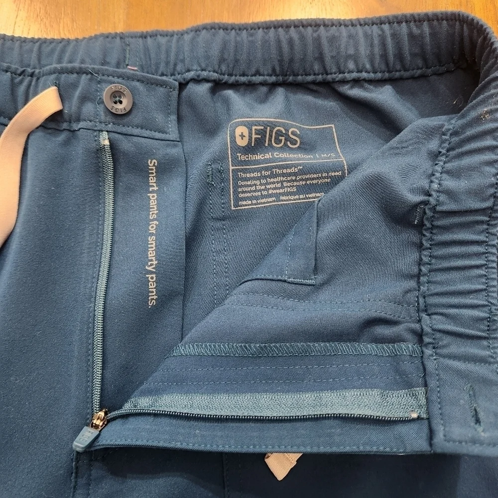FIGS Men Scrub Cairo Cargo Pants Dark Teal Sz M/S Technical Collection TM3001S